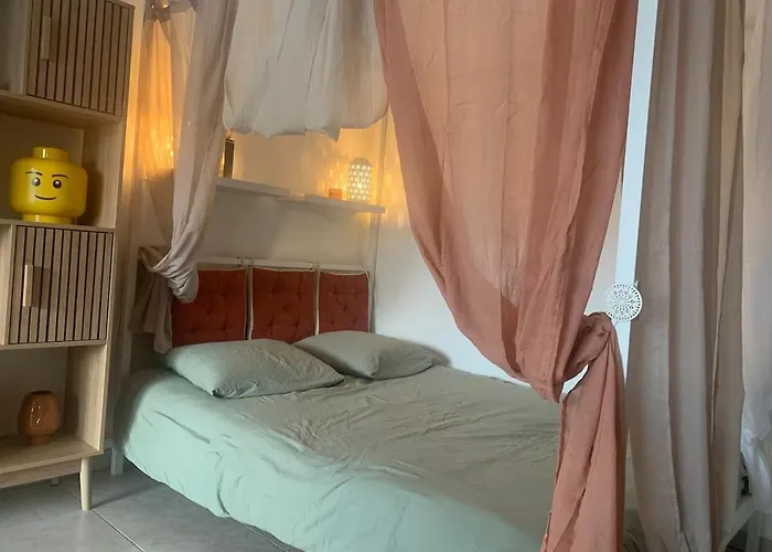Διαμέρισμα Au Calme Et Proche De